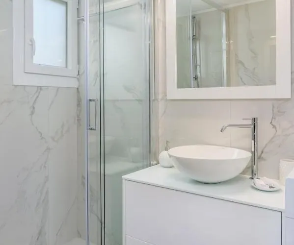 Ianthe Appartement Adámas